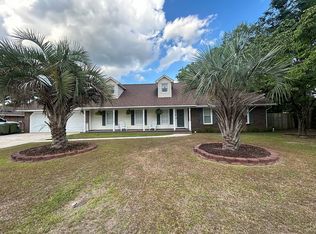 911 Sassafras Dr, Sumter, SC 29150