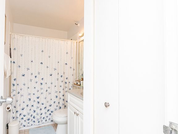 5th image of 3660 N Lake Shore Dr APT 1505
