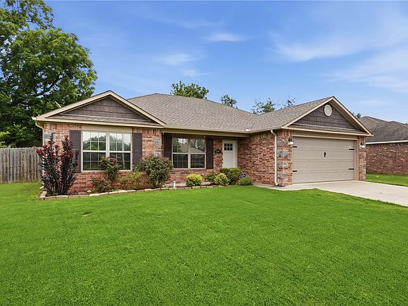 2nd image of 3991 Cottonwood Spring Cv