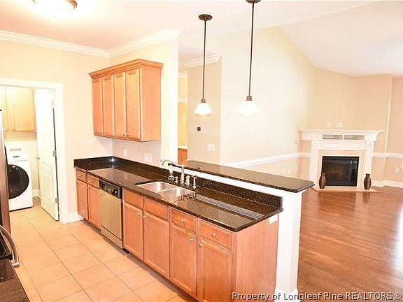 4th image of 159 Gallery Dr Unit 201