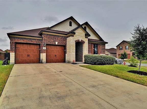2nd image of 2121 Outpost Dr