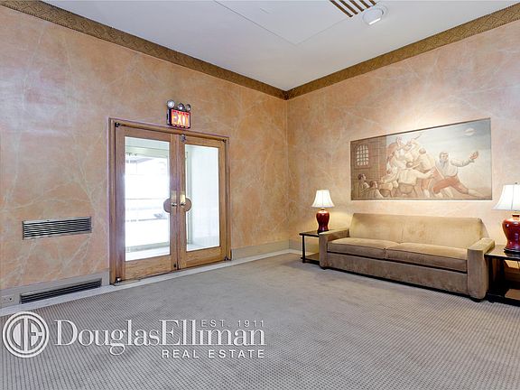 5th image of 222 E 35th St APT 6-G