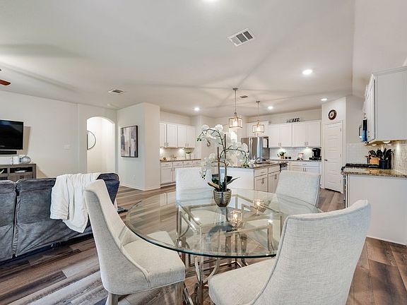 4th image of 3404 Rio Grande Rd