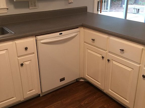 4th image of 1204 Fernwood Ct