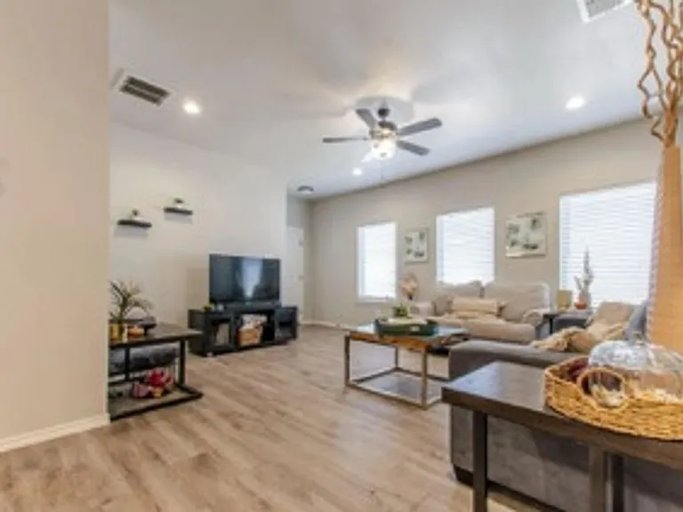 2415 Quitman Ave #B — Photo 4