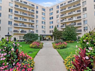 135 Post Avenue #6O, Westbury, NY, 11590