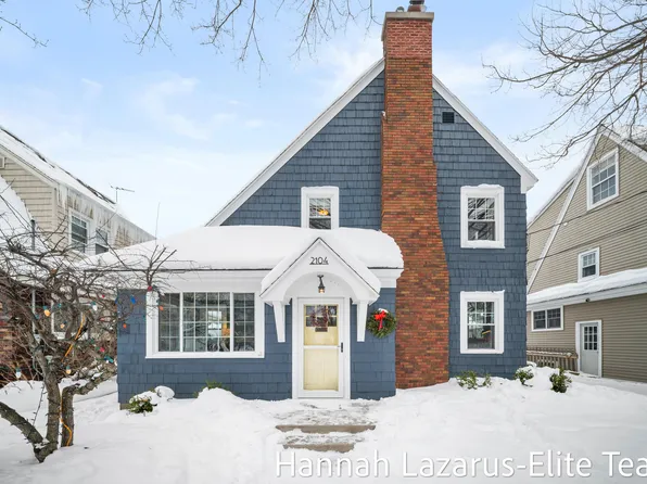 2104 College Ave SE, Grand Rapids, MI 49507