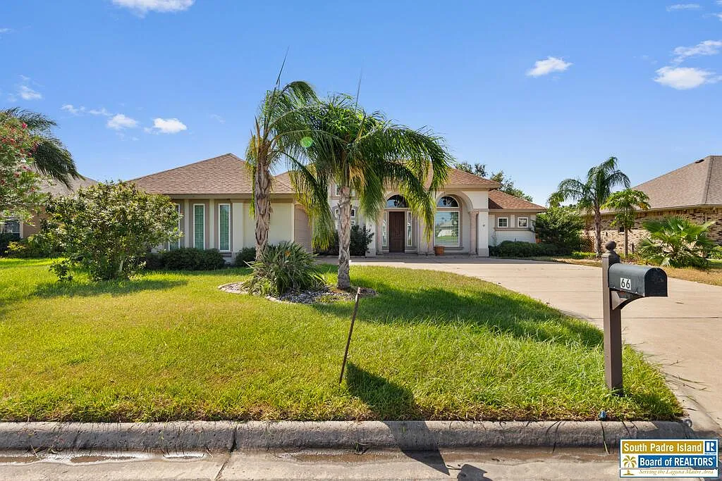 3 bed, 2.5 bath, 2509 sqft, $3,200 — Photo 2