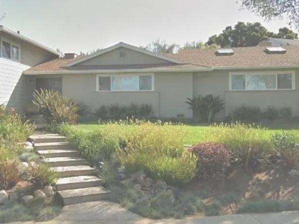 3100 Blenkarne Dr, Carlsbad, CA 92008
