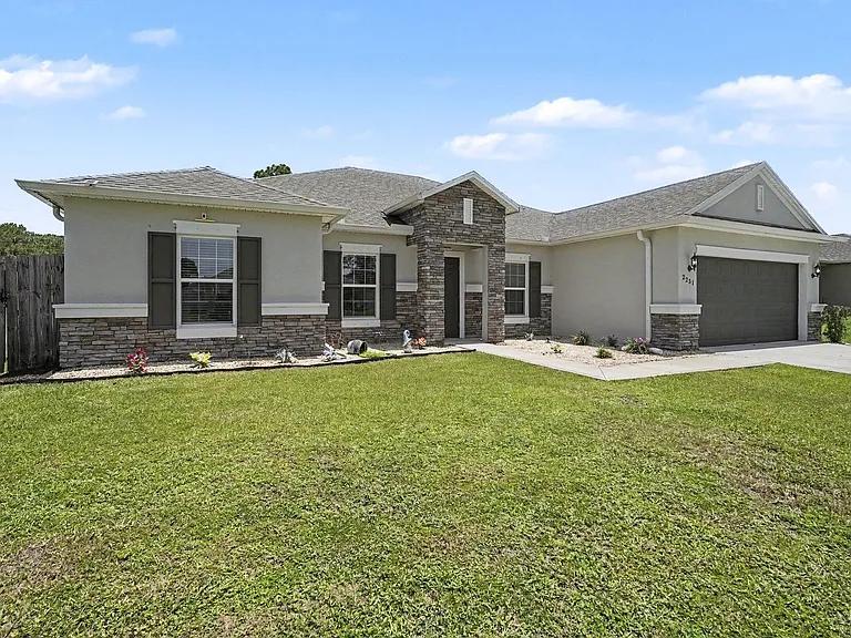 2251 Angel Rd SE — Photo 1