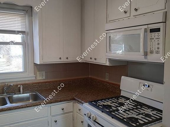 3rd image of 1303 NW Knox St APT 3