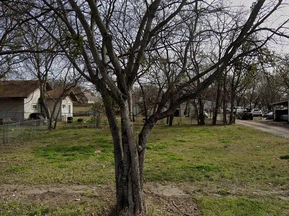 407 S Vaden St, Sherman, TX 75090