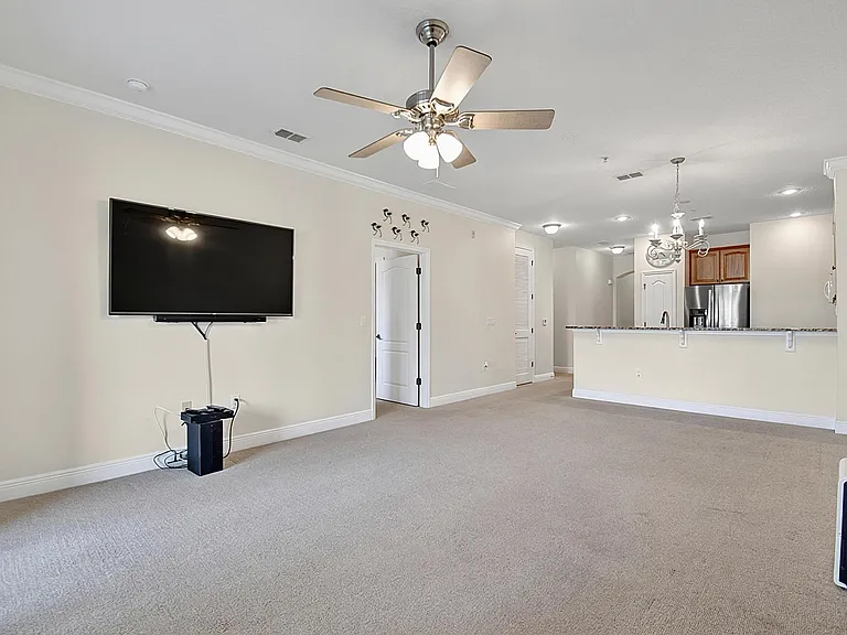 75 Riverview Bnd S #1614 — Photo 10