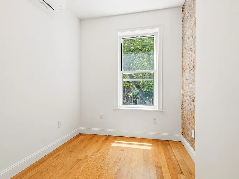 307 S 4th St #2 — Photo 11
