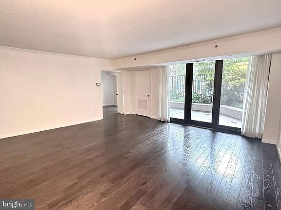 4th image of 1200 Crystal Dr APT 214