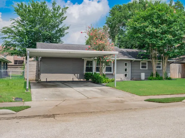 1918 Huge Oaks St, Houston, TX 77055