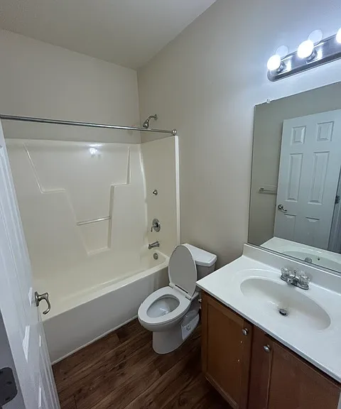 806 W Washington St #309 — Photo 24