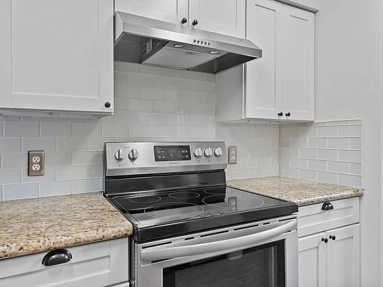 1922 Augusta Dr #1/16 — Photo 15