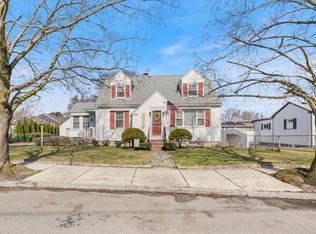 5 W Hawley St, Lawrence, MA 01843