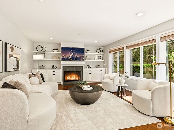 3rd image of 8243 147th Avenue SE