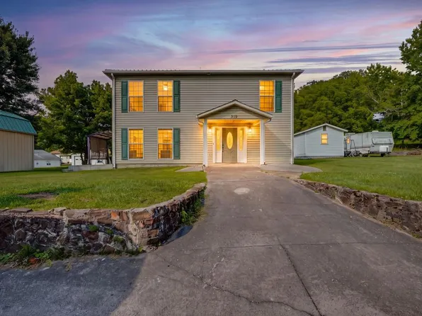 319 Virginia Ave, Richlands, VA 24641