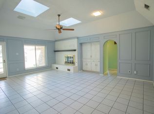 2708 Burnwood Ct, Arlington, TX 76016