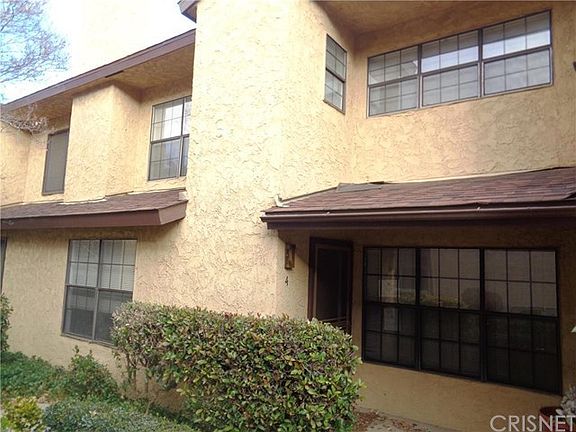 2nd image of 1543 W Avenue L Unit 4