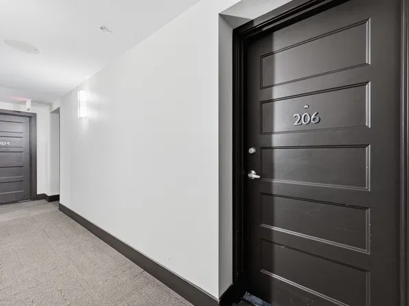 15 Kings Wharf Pl, Halifax, NS
