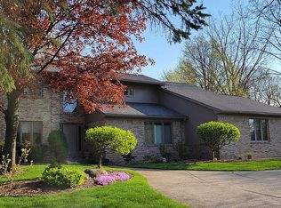 2544 Cedar Key Dr, Lake Orion, MI 48360