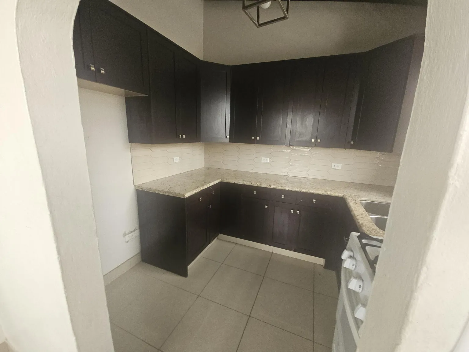 2 bed, $2,000 — Photo 4