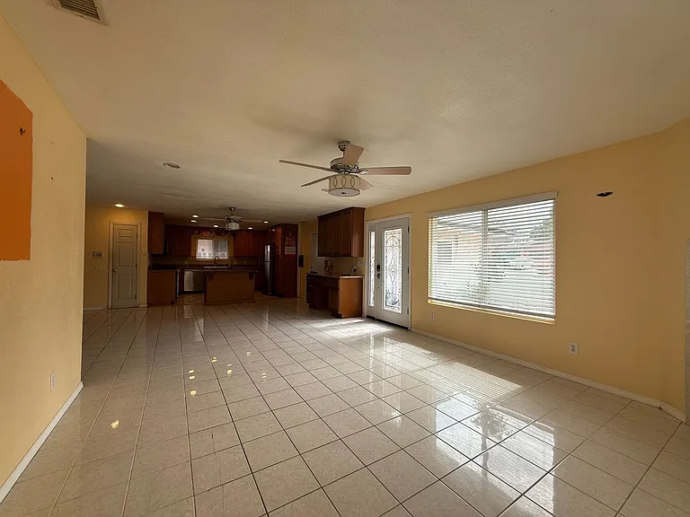 640 Felicita Ave — Photo 12