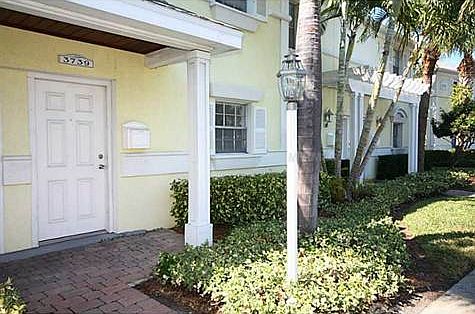 1st image of 3739 Pompano Dr SE