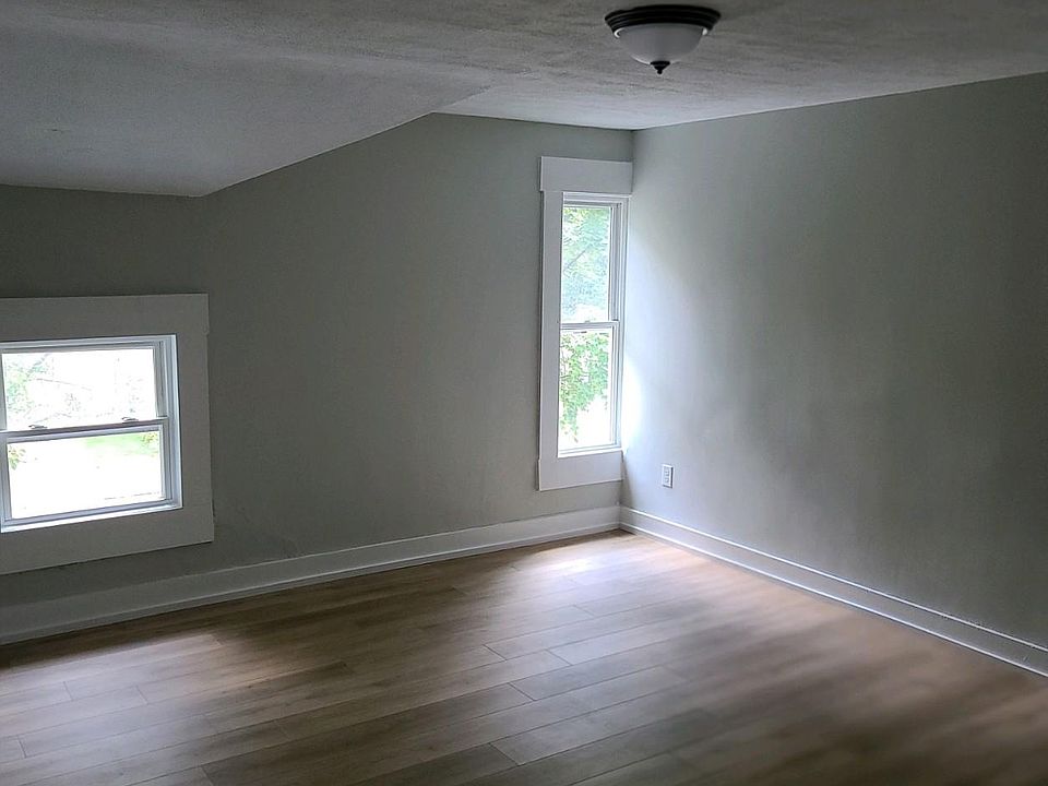 1st image of 47 Potomac St #49