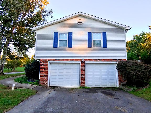 3rd image of 213 Avalon Dr