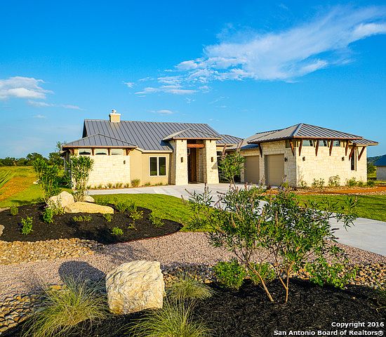 1st image of 1021 Pinnacle View Dr E