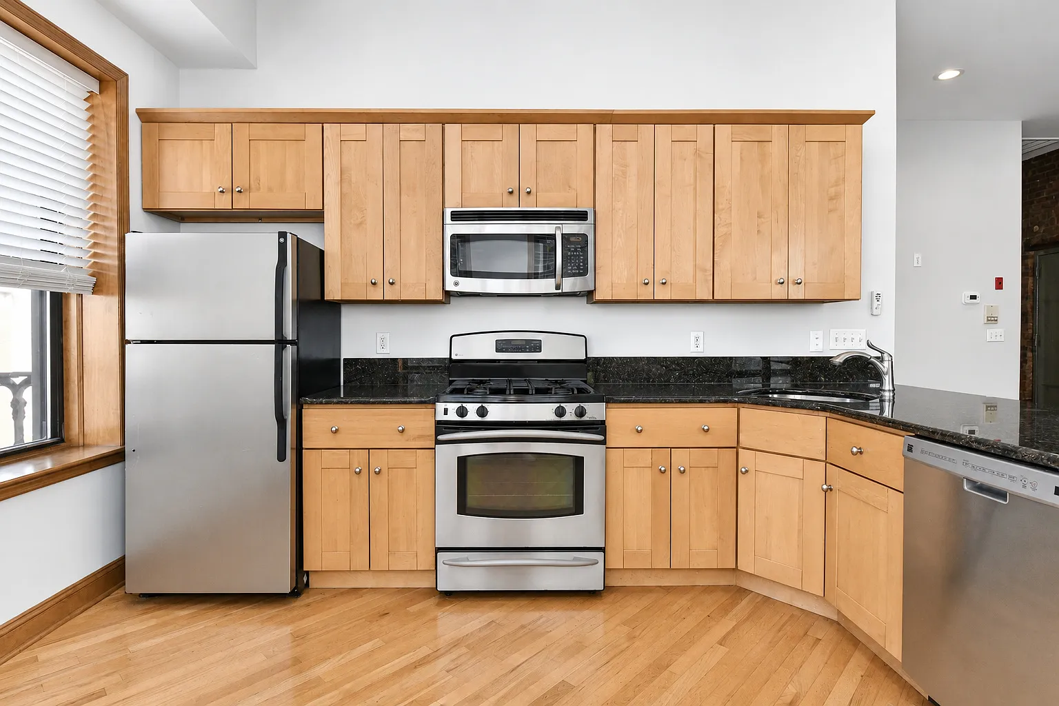 1 bed, $2,750 — Photo 4