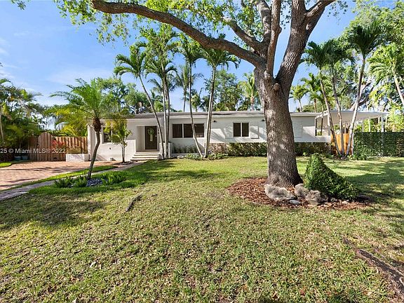 3rd image of 6605 SW 61st St