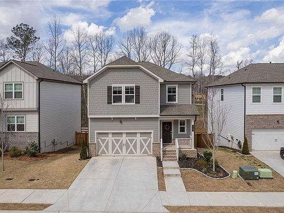 2nd image of 738 Groover St