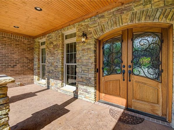 706 Mallard Landing Blvd, Clemmons, NC 27012