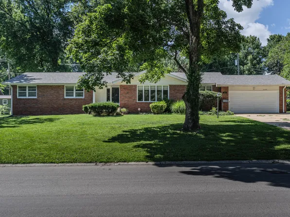 2349 S Catalina Avenue, Springfield, MO 65804
