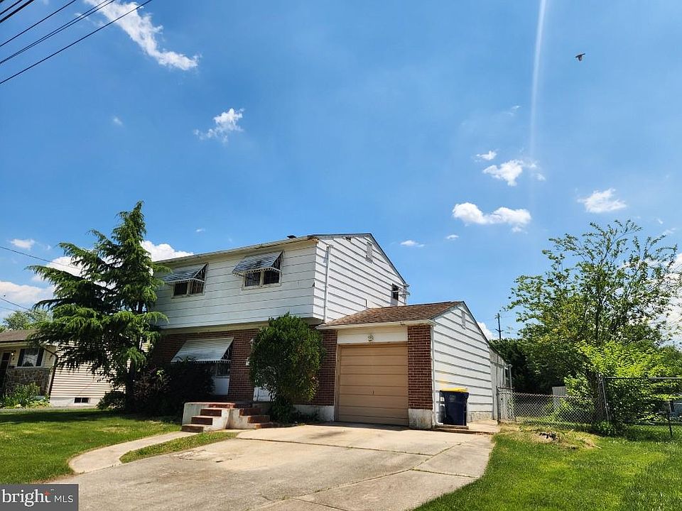 1st image of 28 Juniper St