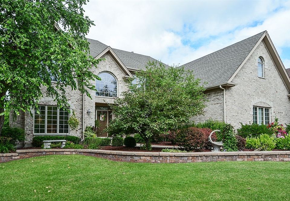 1st image of 2246 Hill Ln