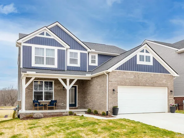 58790 Sella Dr, South Lyon, MI 48178