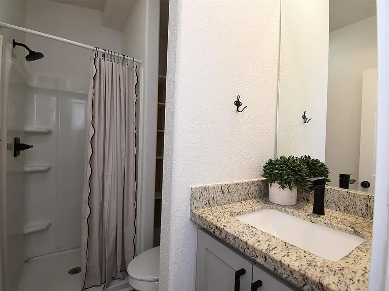 26257 Red Oak Ln — Photo 11