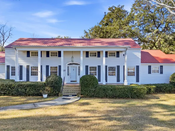 613 Cypress Ct, Georgetown, SC 29440