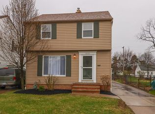 2825 Parklane Dr, Parma, OH 44134