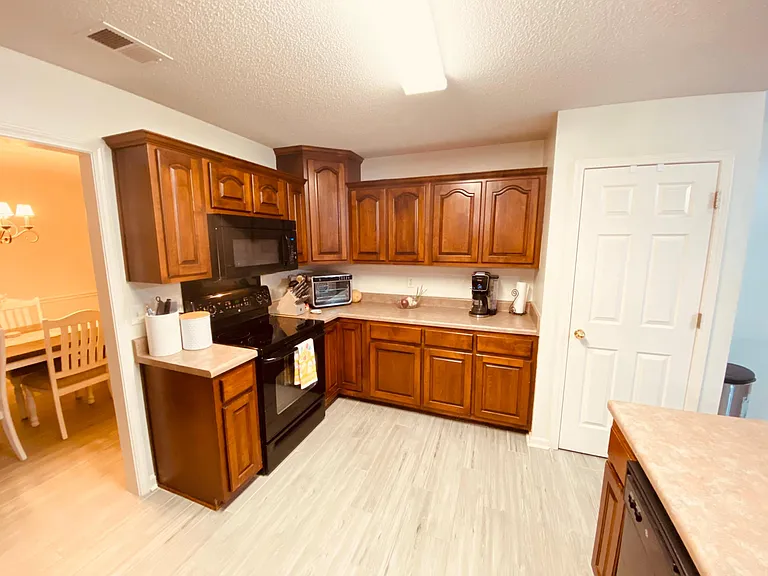 11606 Dempsey Dr — Photo 14