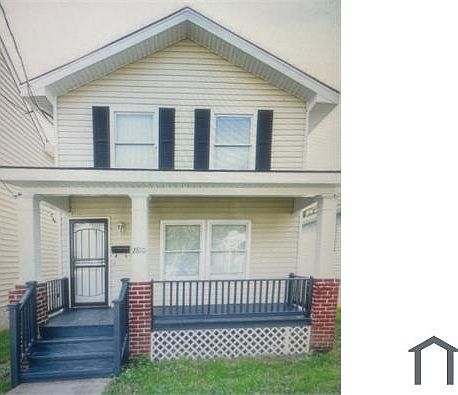 2nd image of 2810 Barry St