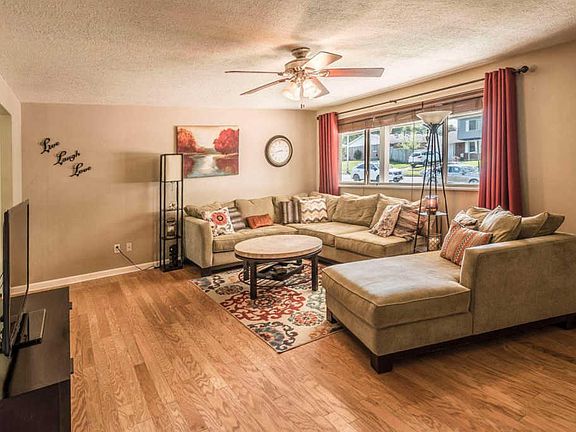 5th image of 3616 Panama Dr