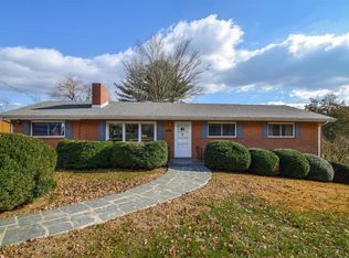 2624 Gaylord Rd, Roanoke, VA 24018